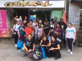 les filles ont le ballon 1