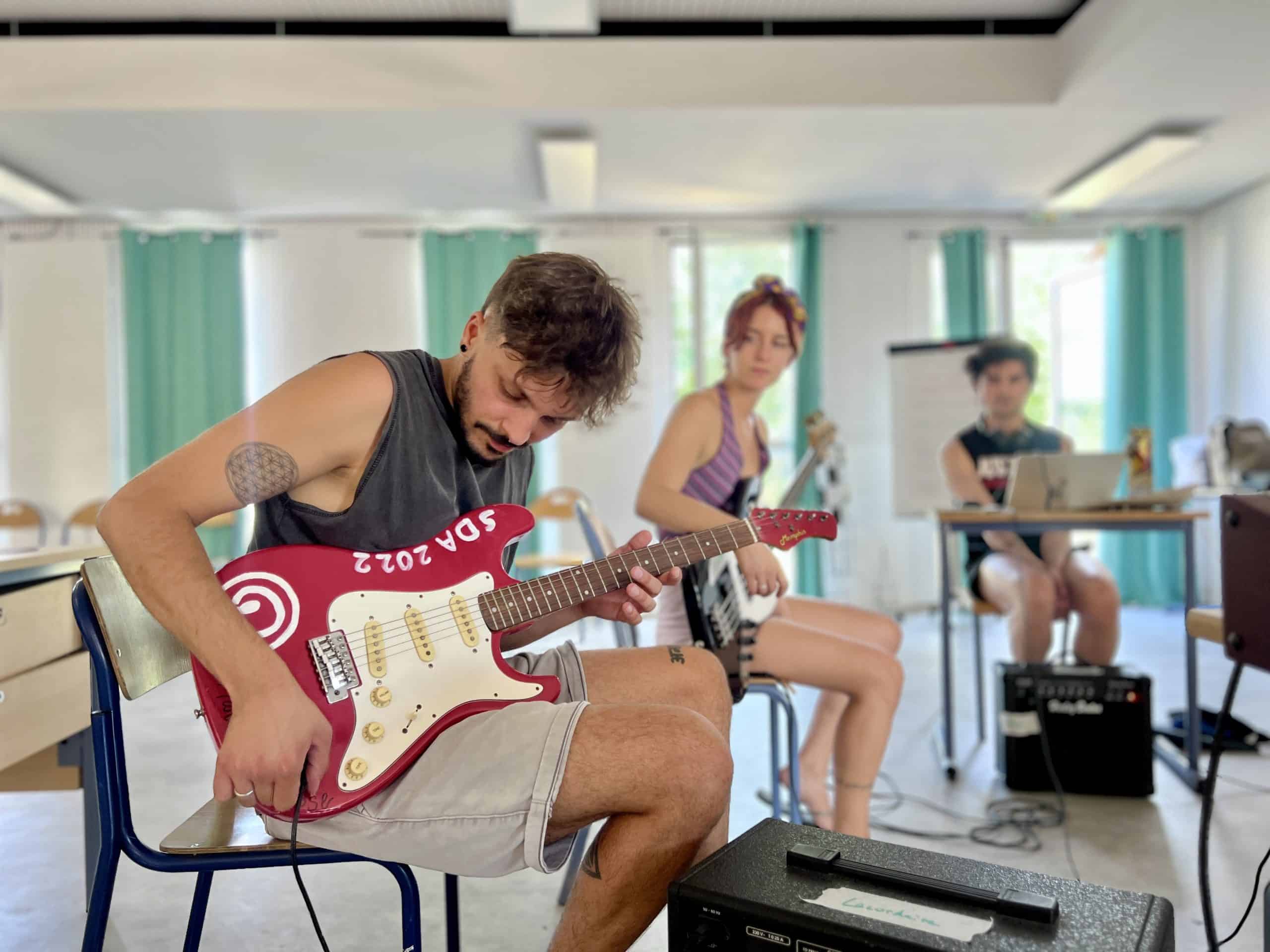 Mélodie en Mouvement: Wie Musik junge Menschen zusammenbringt