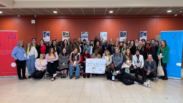 photo-groupe-official